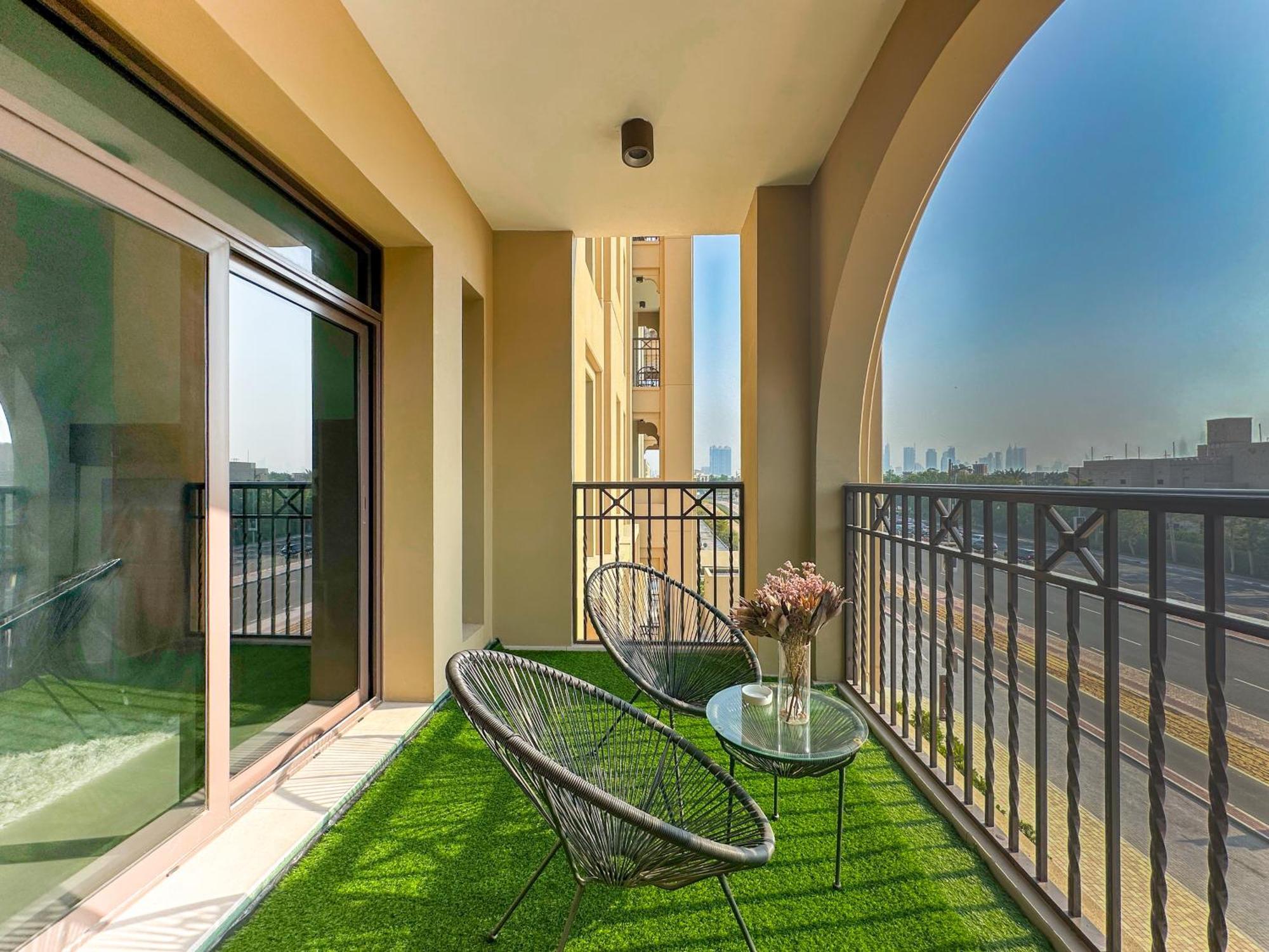 Ultra Luxury Flat With Amazing Pool Near To Burj Apartment